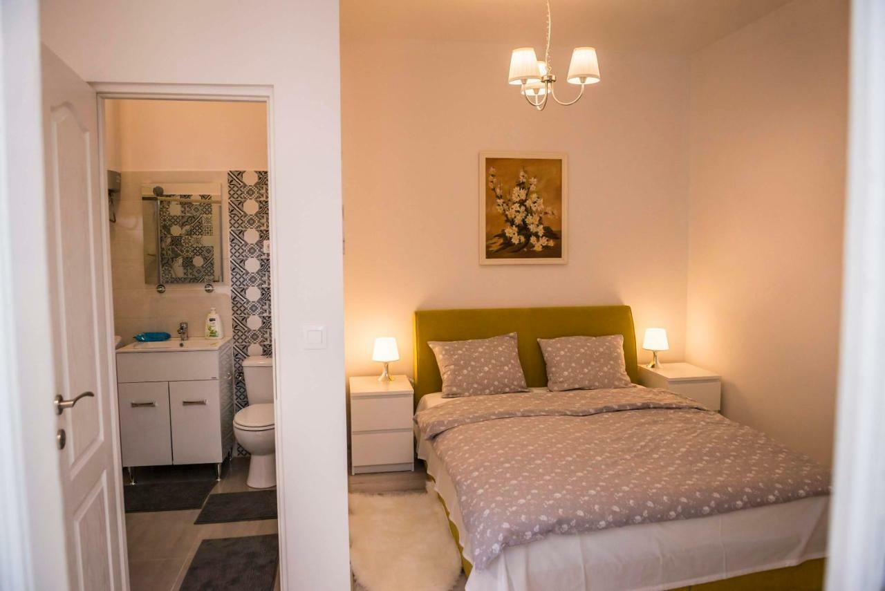 Reghin Guest House エクステリア 写真