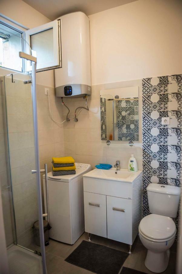 Reghin Guest House エクステリア 写真