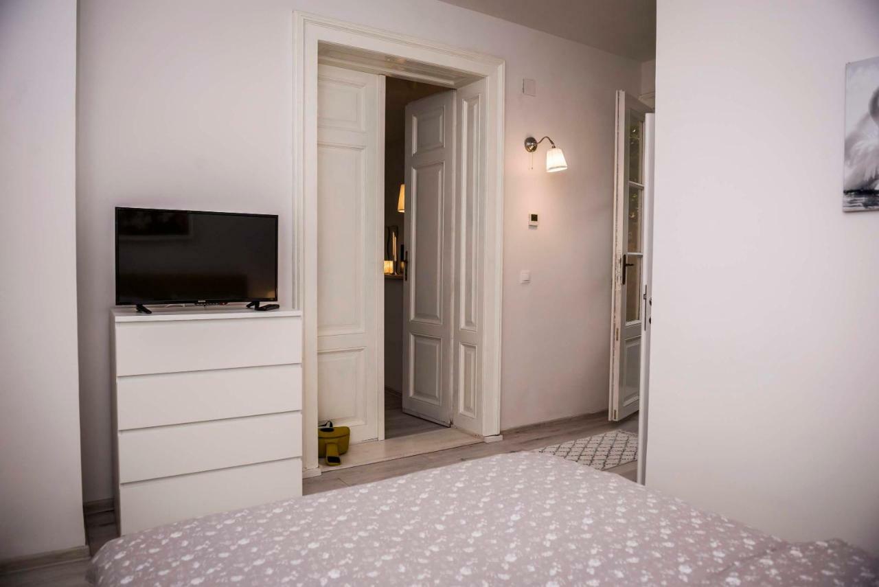 Reghin Guest House エクステリア 写真